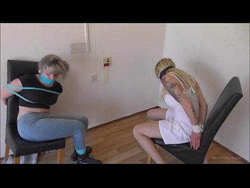 ❤️ Viciado / amarrado e amordaçado / donzela em apuros ❤ Porno porno em pt-br.pornpicslove.ru ❌️❤